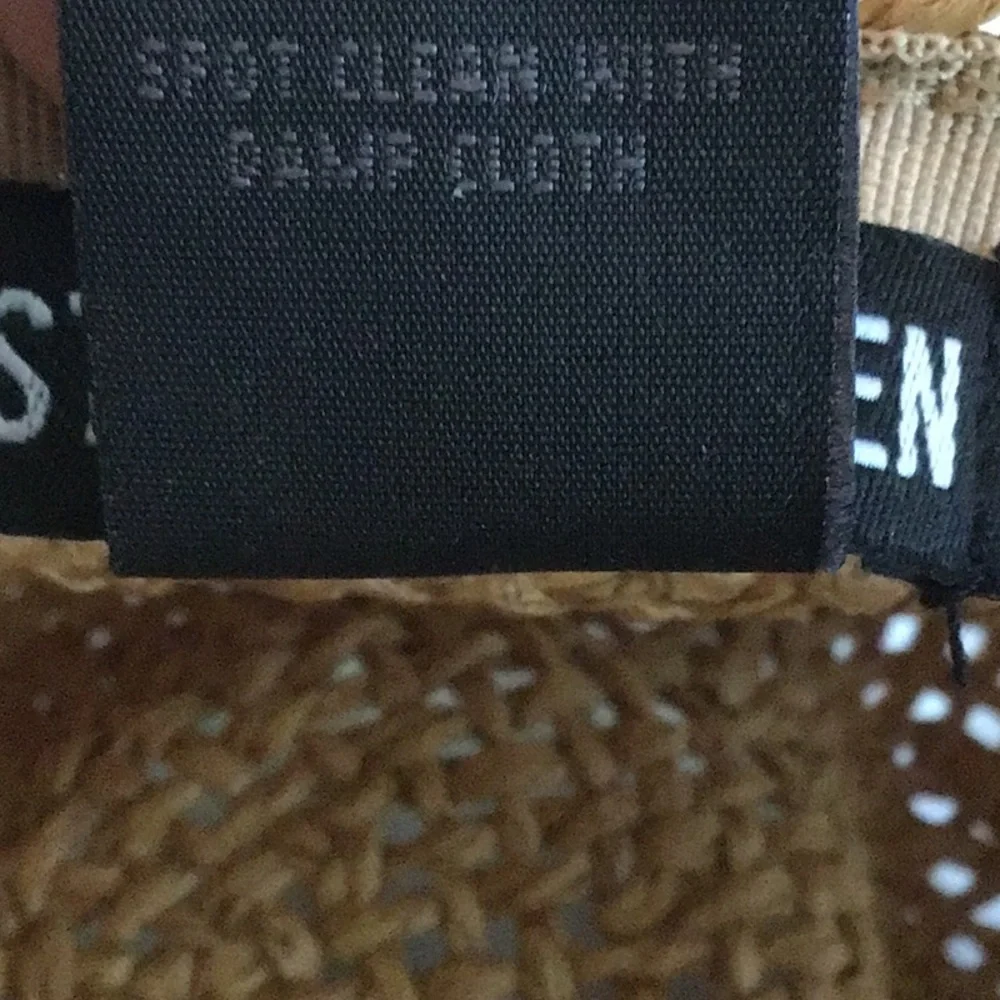 Steve Madden - Stylish Brown Paper Straw Fedora with Goldtone Chain - Picture 4 of 5